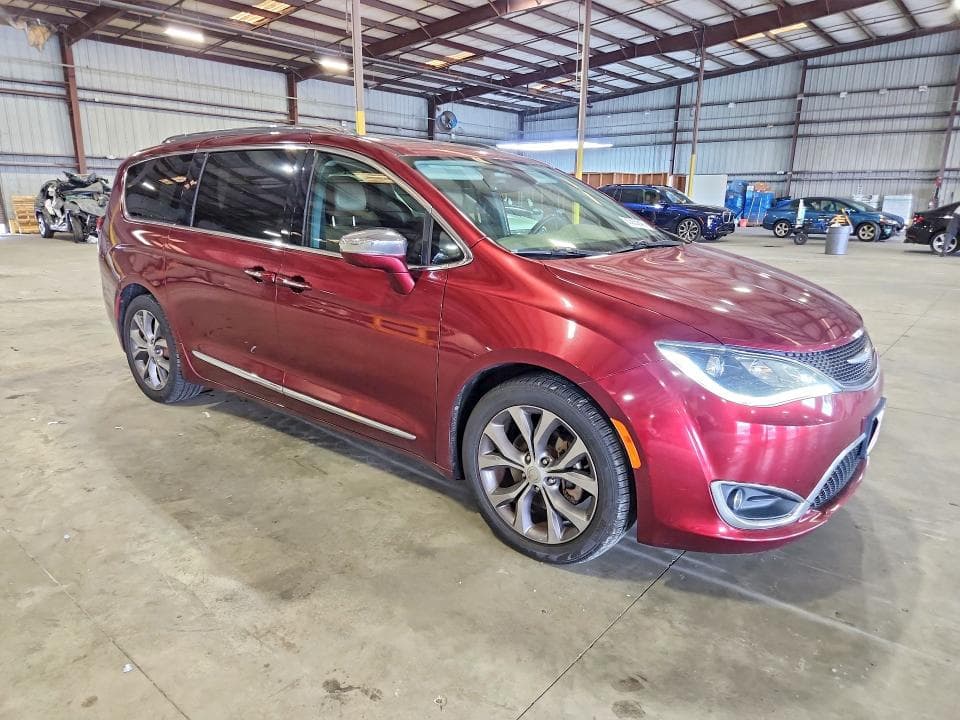 2018 CHRYSLER PACIFICA LIMITED 4