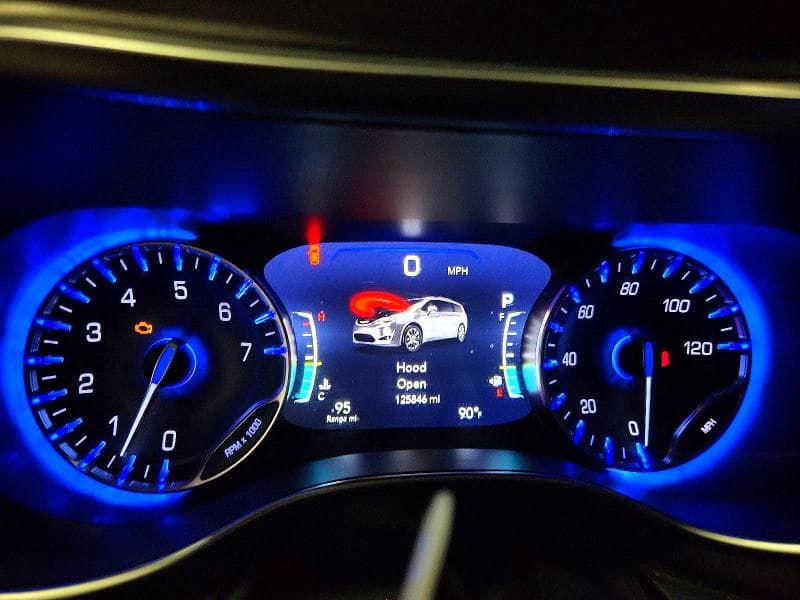 2018 CHRYSLER PACIFICA LIMITED 9