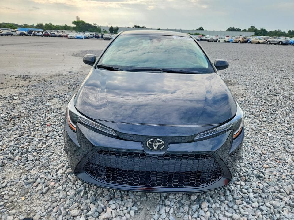 2022 TOYOTA COROLLA LE 5