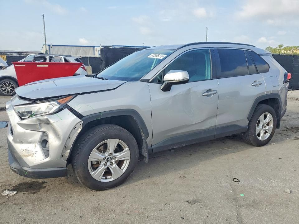 2021 TOYOTA RAV4 XLE - 1