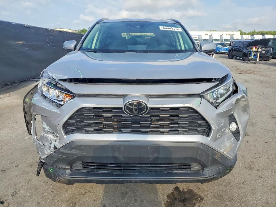 2021 TOYOTA RAV4 XLE 5
