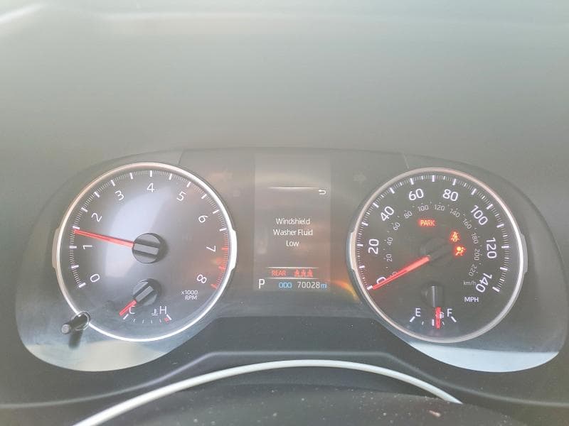 2021 TOYOTA RAV4 XLE 9