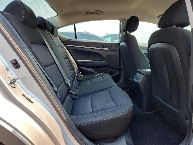2018 HYUNDAI ELANTRA SE 10