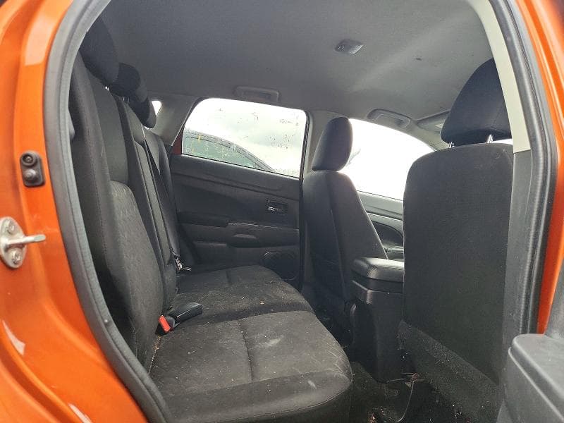 2020 MITSUBISHI OUTLANDER SPORT ES 11