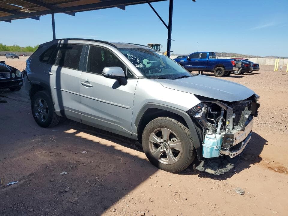 2024 TOYOTA RAV4 XLE 4