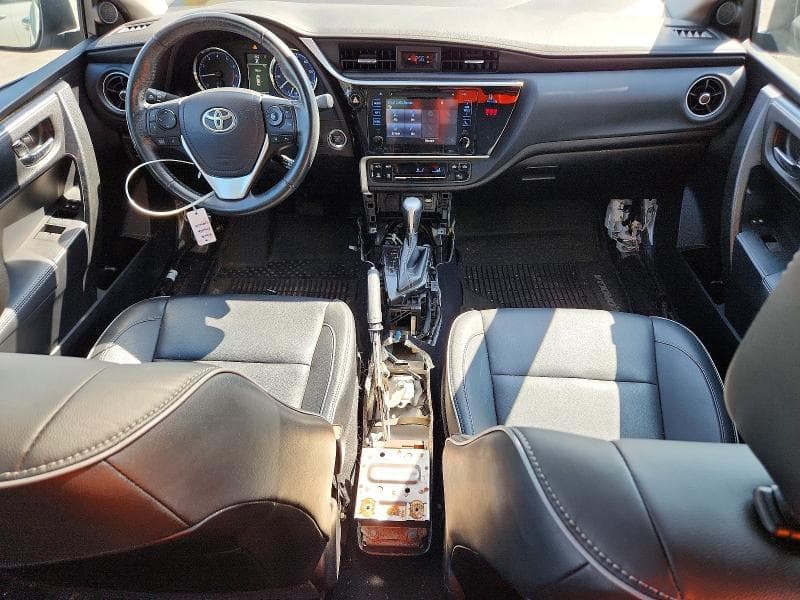 2019 TOYOTA COROLLA XLE 8