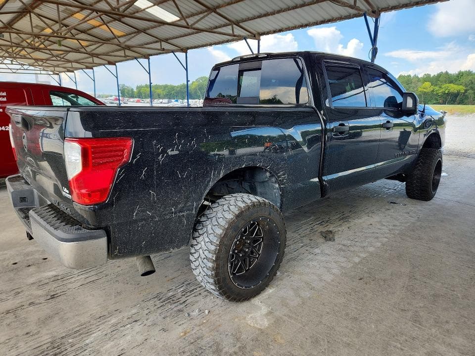 2017 NISSAN TITAN XD SV 3