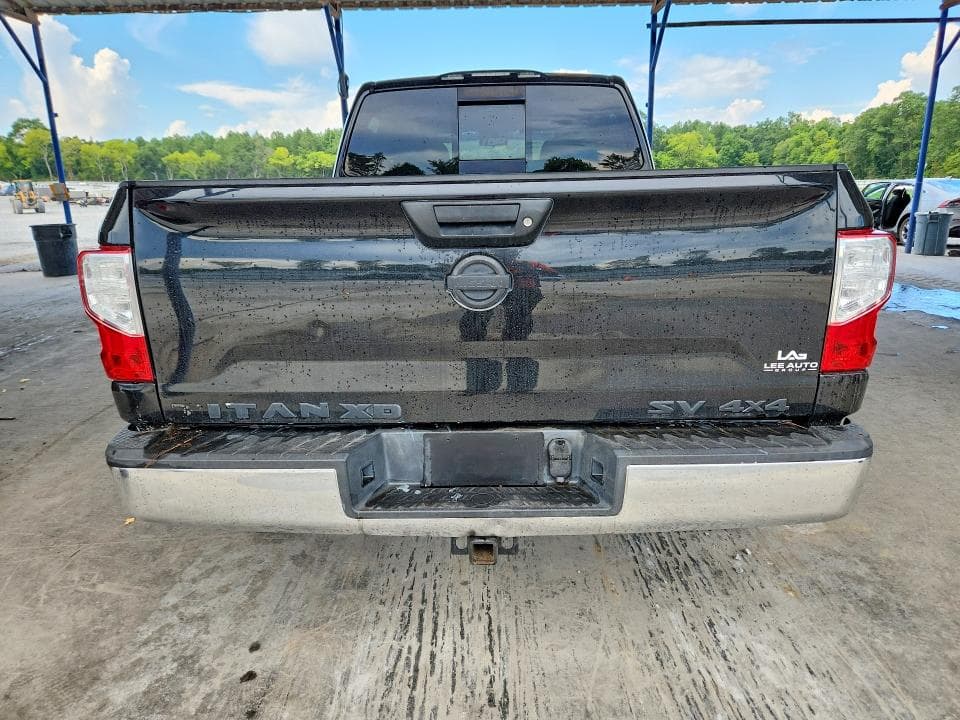 2017 NISSAN TITAN XD SV 6