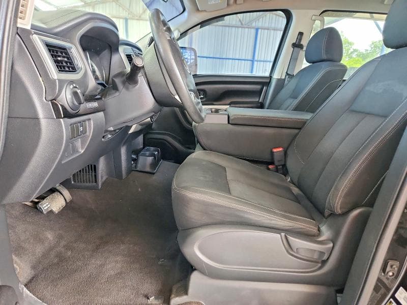2017 NISSAN TITAN XD SV 7