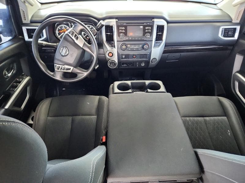 2017 NISSAN TITAN XD SV 8