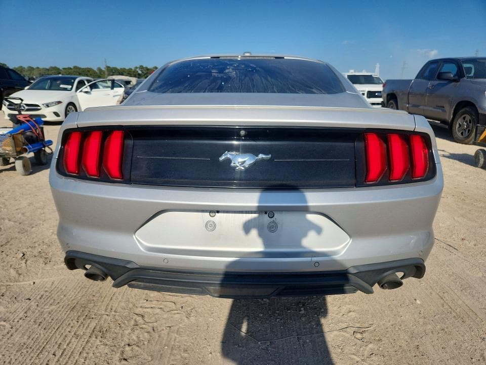 2019 FORD MUSTANG 6