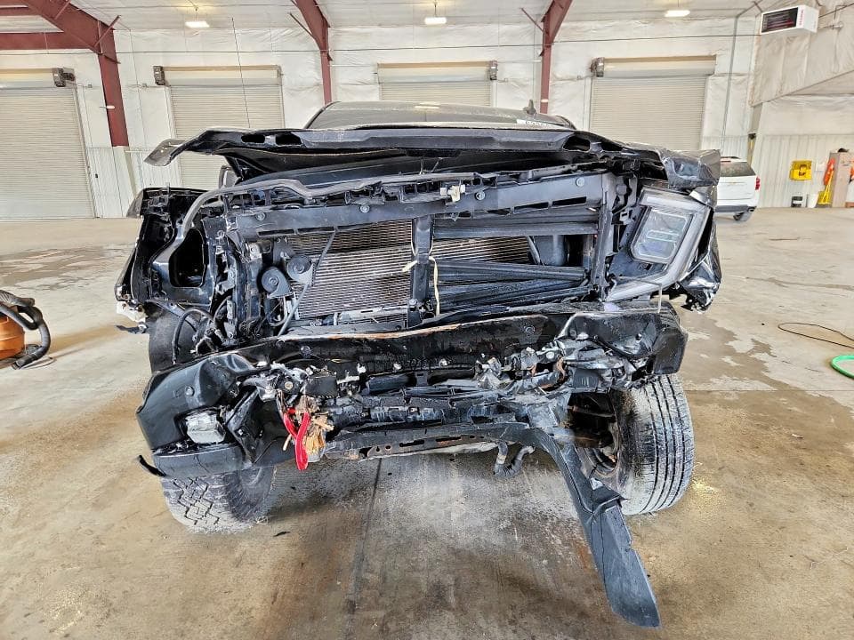 2023 GMC SIERRA K1500 AT4 5