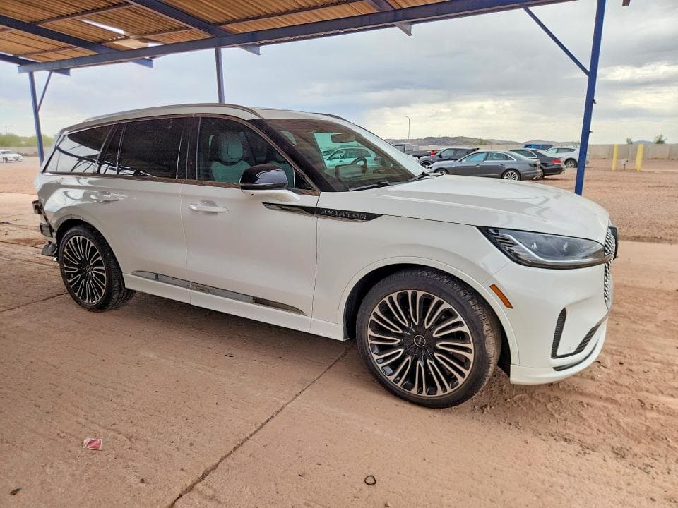 2025 LINCOLN AVIATOR BLACK LABEL 4