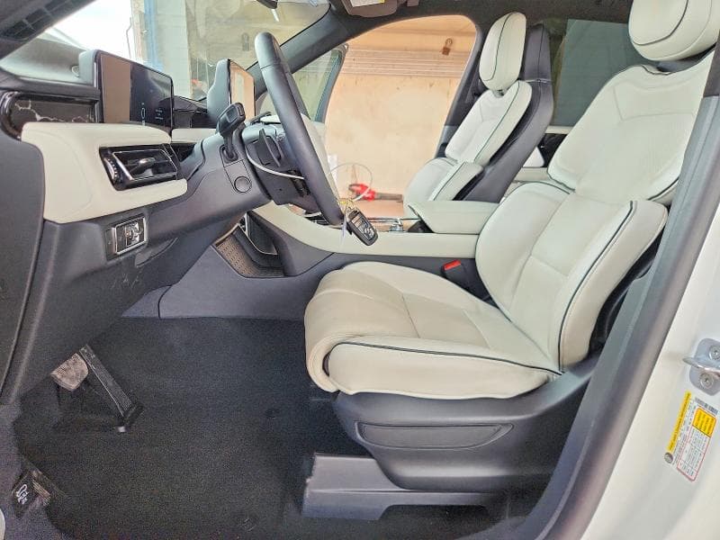 2025 LINCOLN AVIATOR BLACK LABEL 7