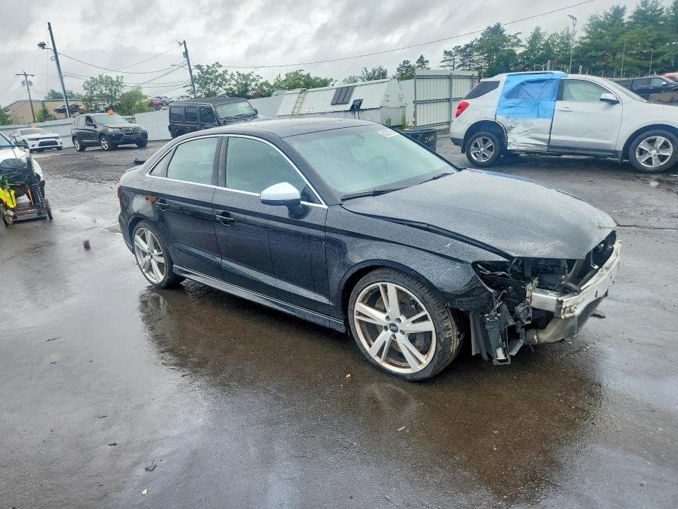2018 AUDI RS3 4