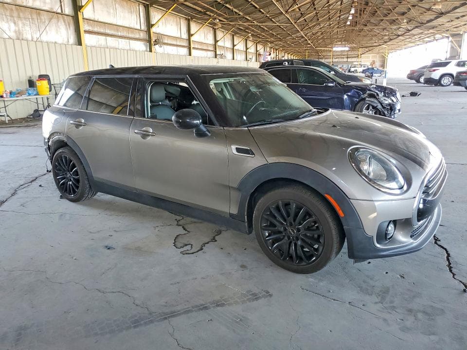 2019 MINI COOPER CLUBMAN 4