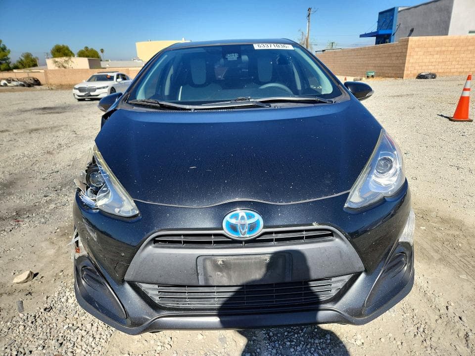 2017 TOYOTA PRIUS C ONE 5