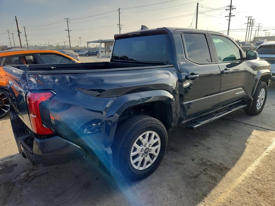 2025 TOYOTA TACOMA SR5 3