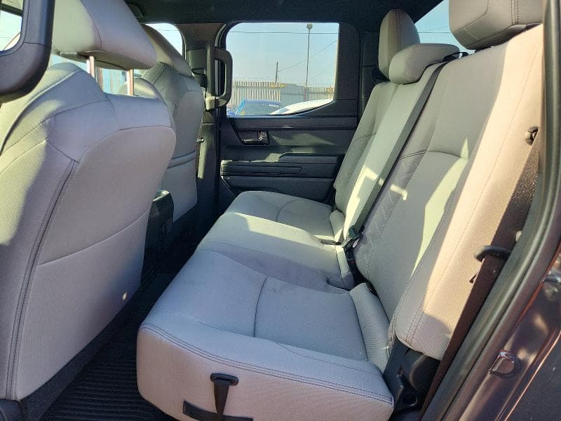 2025 TOYOTA TACOMA SR5 10