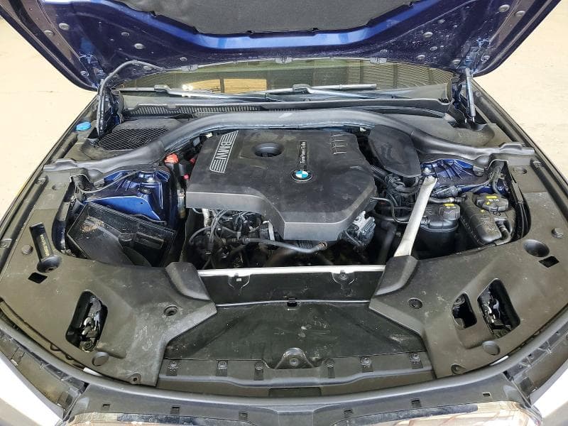 2018 BMW 530 XI 11