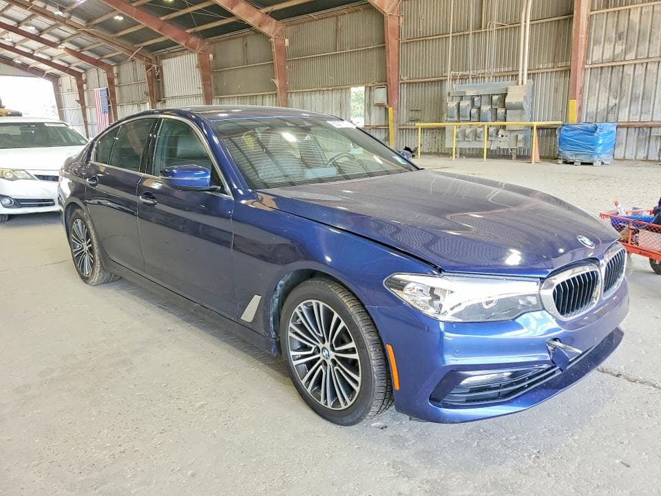 2018 BMW 530 XI 4