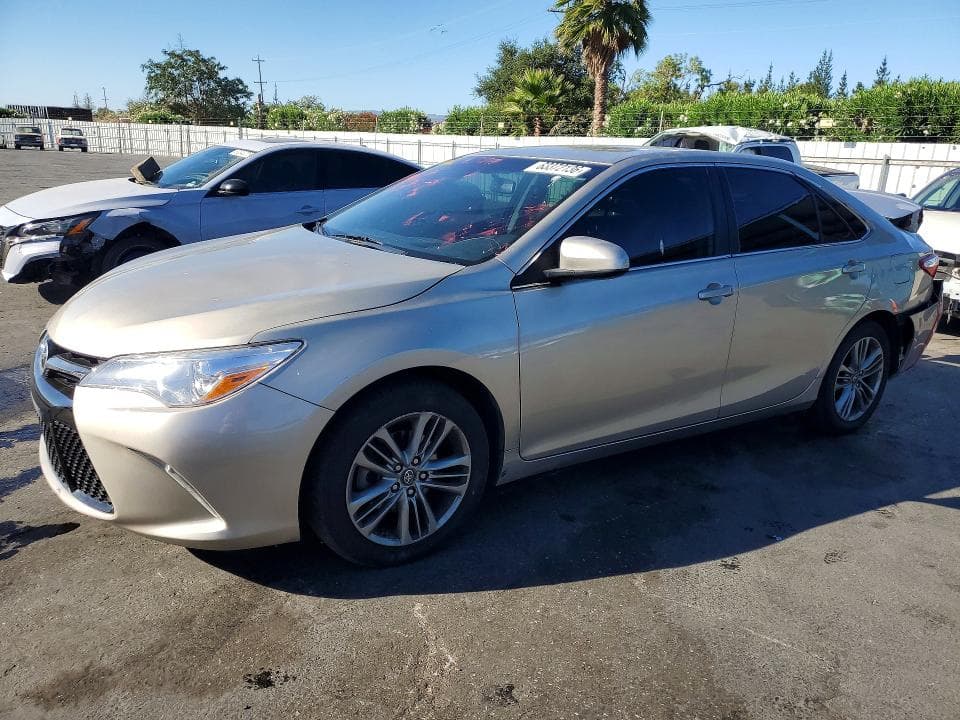 2017 TOYOTA CAMRY SE - 1