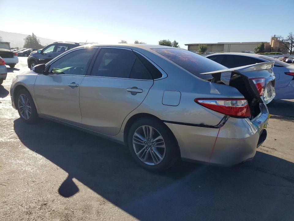 2017 TOYOTA CAMRY SE 2