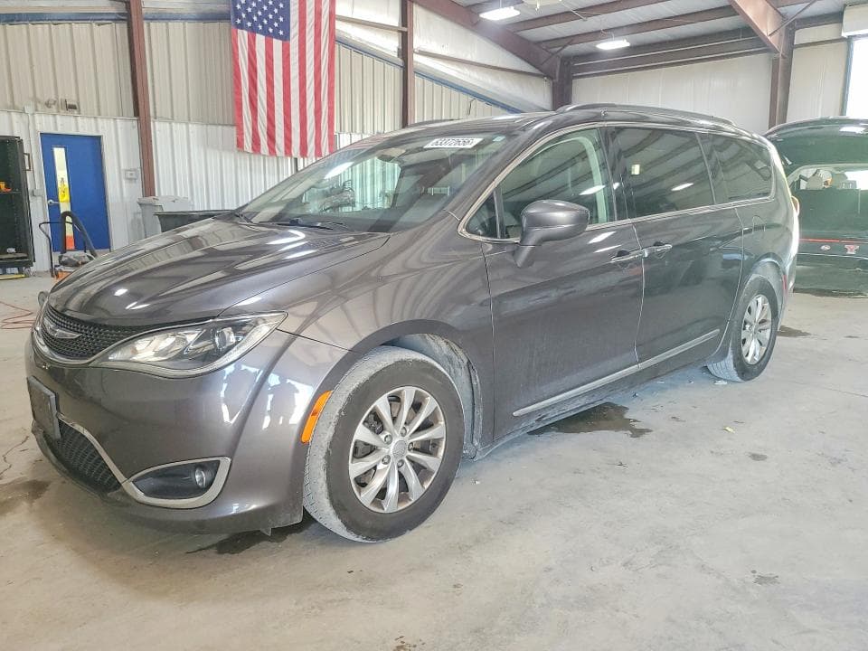 2017 CHRYSLER PACIFICA - 1