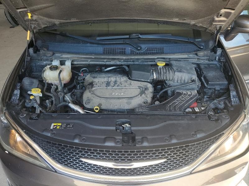 2017 CHRYSLER PACIFICA 12