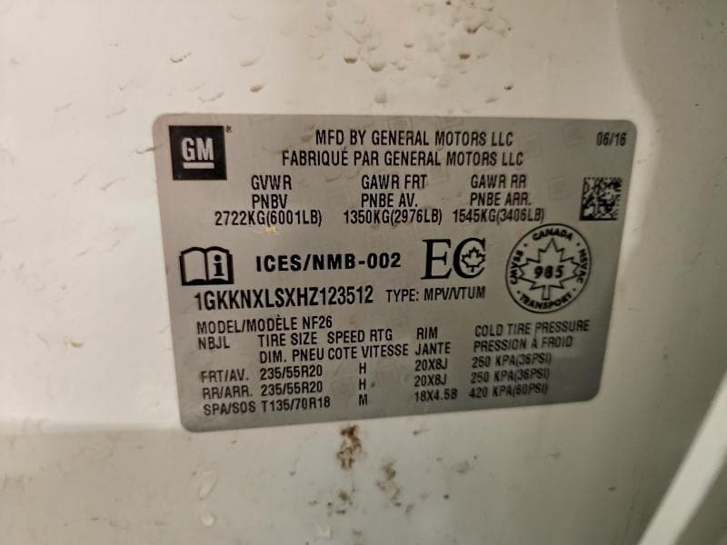 2017 GMC ACADIA DENALI 13