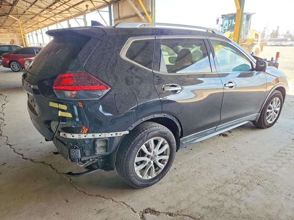 2018 NISSAN ROGUE SV 3
