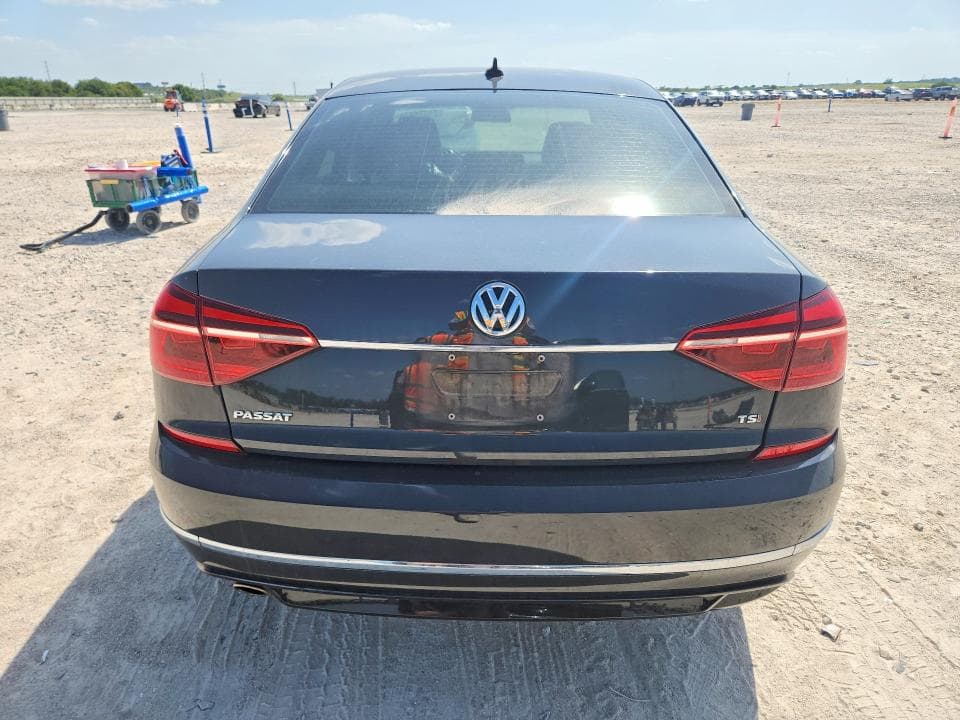 2017 VOLKSWAGEN PASSAT R-LINE 6