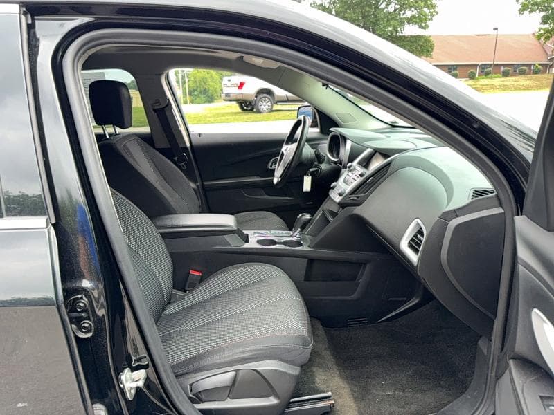 2017 CHEVROLET EQUINOX LT 5