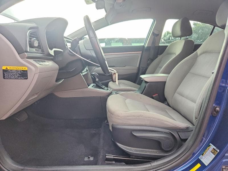 2017 HYUNDAI ELANTRA SE 7