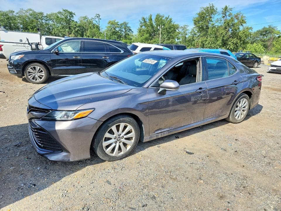 2018 TOYOTA CAMRY LE - 1