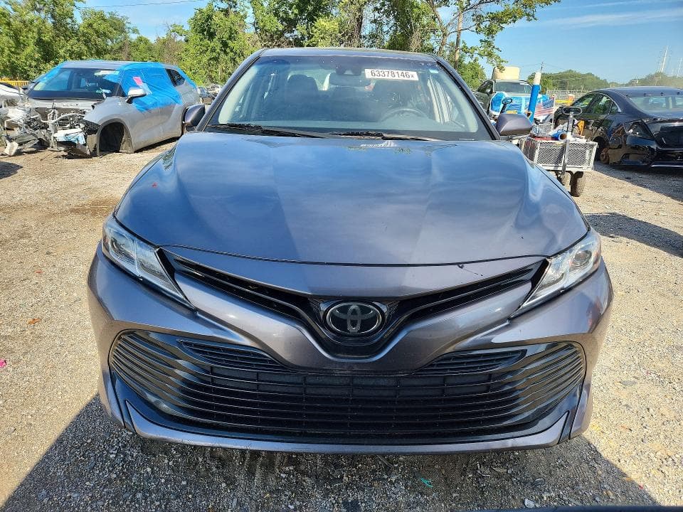 2018 TOYOTA CAMRY LE 5