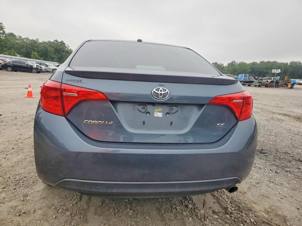 2017 TOYOTA COROLLA SE 6