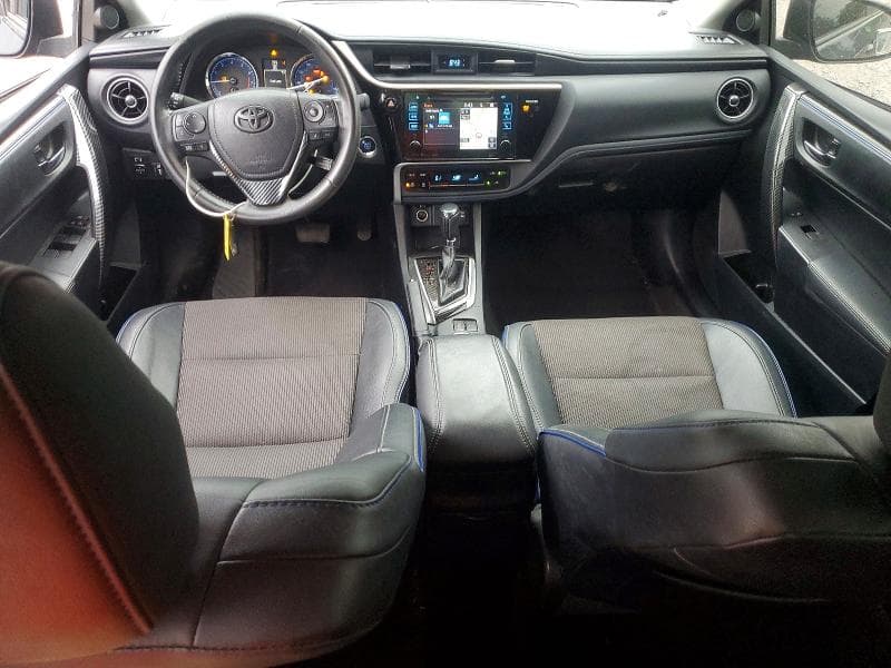 2017 TOYOTA COROLLA SE 8