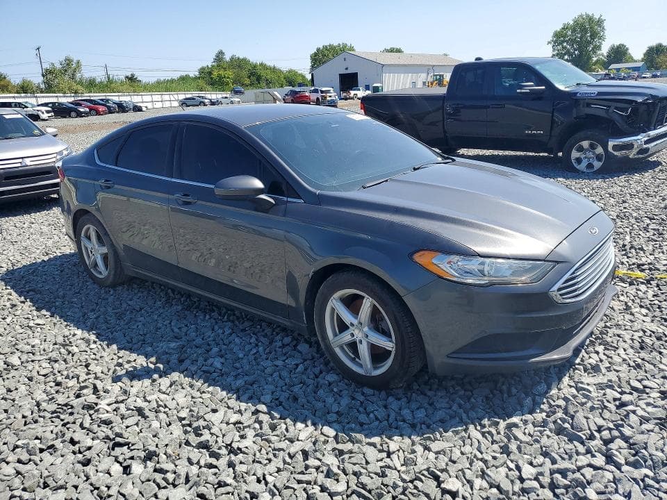 2018 FORD FUSION SE 4