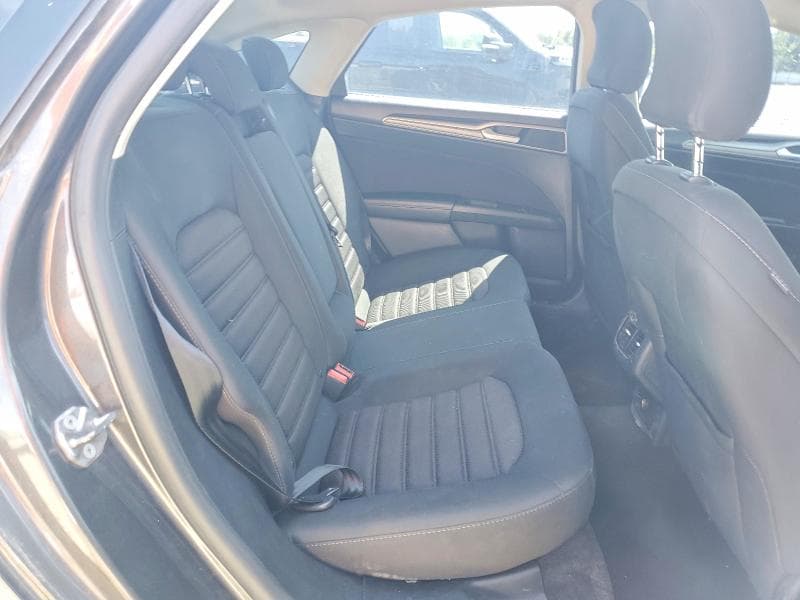 2018 FORD FUSION SE 10