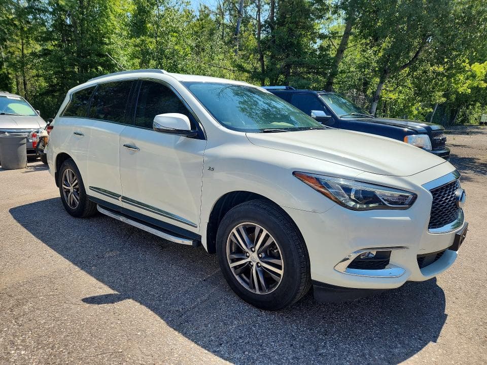 2017 INFINITI QX60 BASE 4