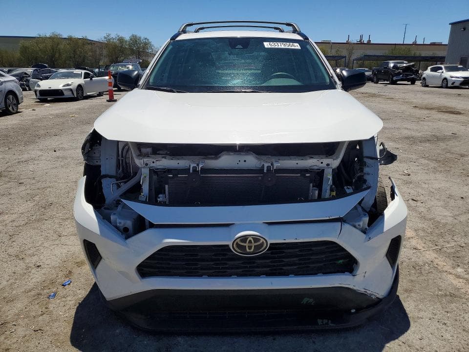 2020 TOYOTA RAV4 LE 5