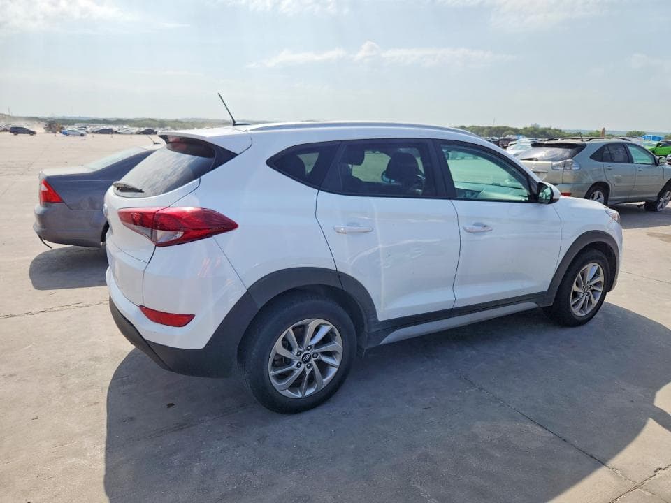 2017 HYUNDAI TUCSON 3