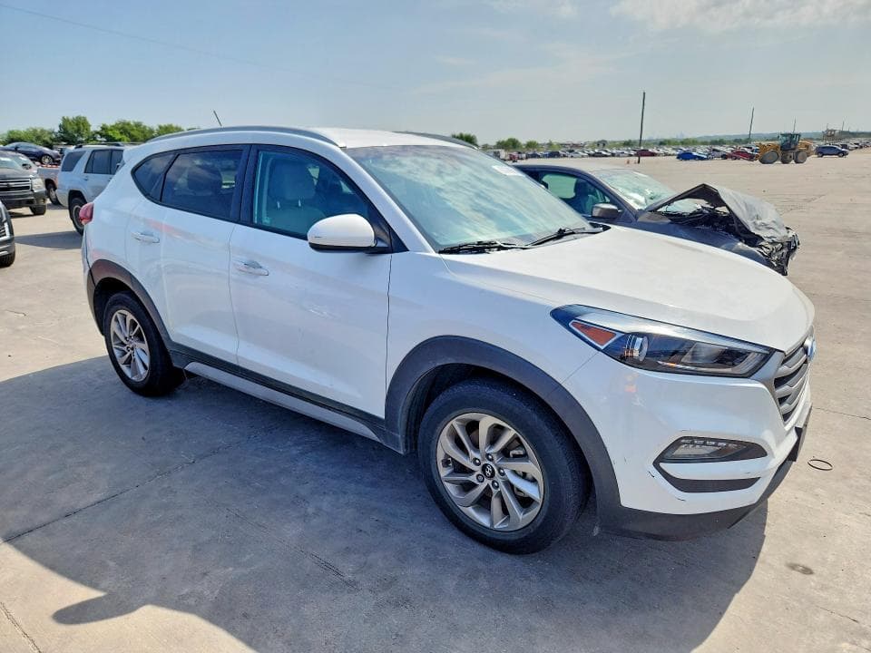 2017 HYUNDAI TUCSON 4