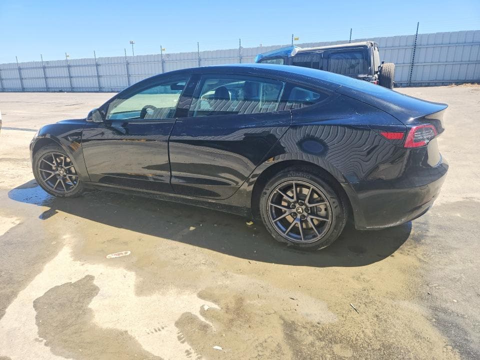 2022 TESLA MODEL 3 2