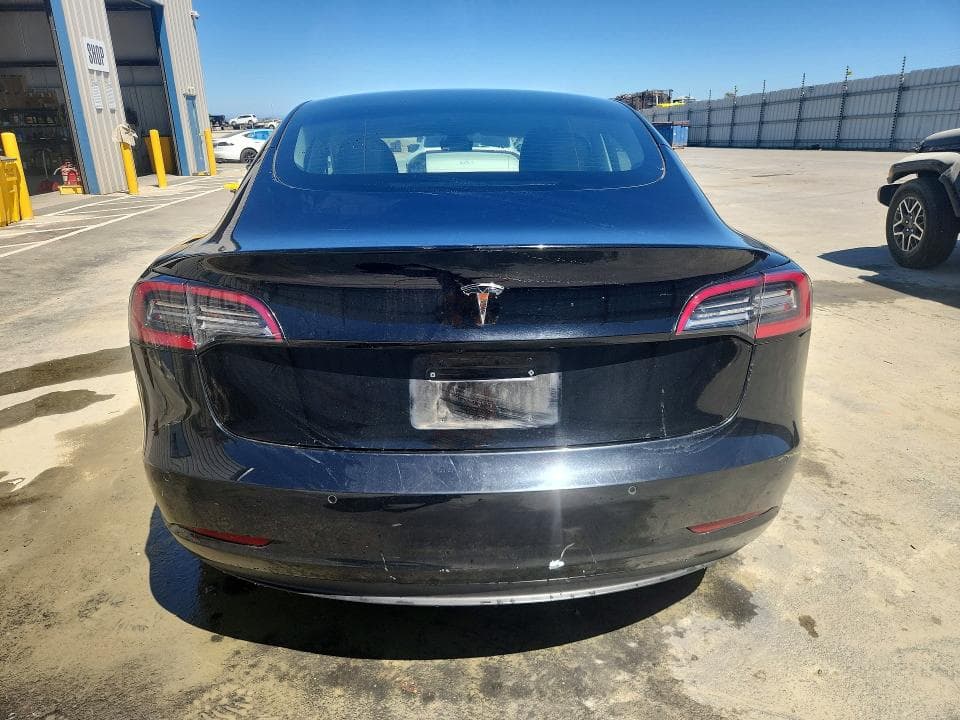 2022 TESLA MODEL 3 6
