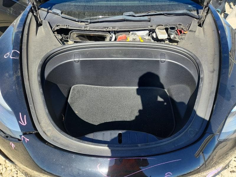 2018 TESLA MODEL 3 11