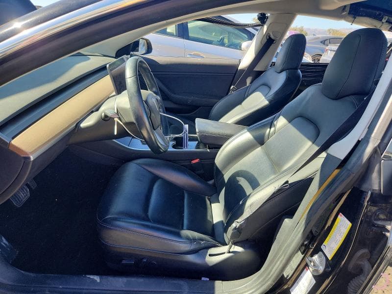 2018 TESLA MODEL 3 7