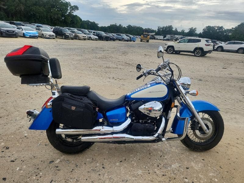 2022 HONDA VT750 C - 1