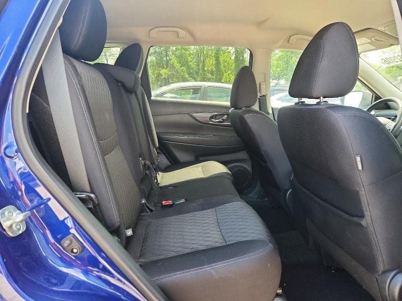 2019 NISSAN ROGUE SV 11